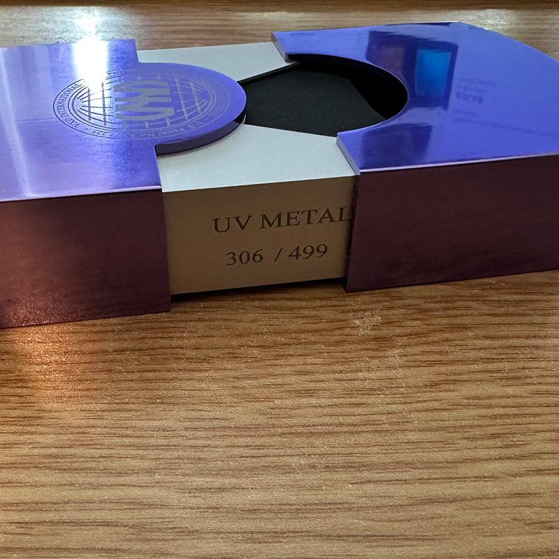 Vegas Ultraviolet Diffractor Playing Cards – Brand New & Factory Sealed